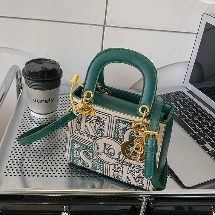 حقيبة كتف فاخرة كلاسيكية Classic Luxury Shoulder Bag