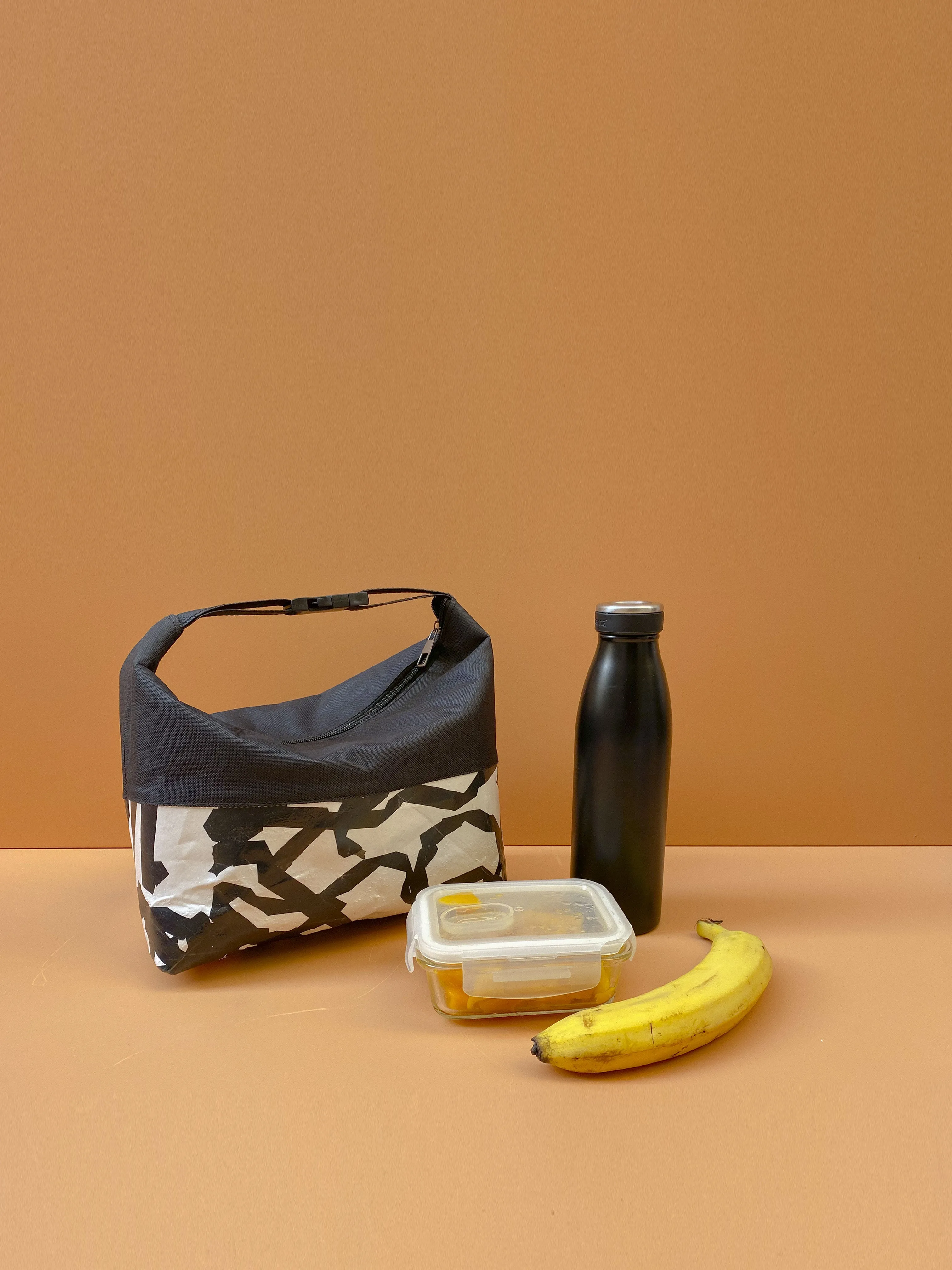 Buckle Lunch Bag – White Confetti