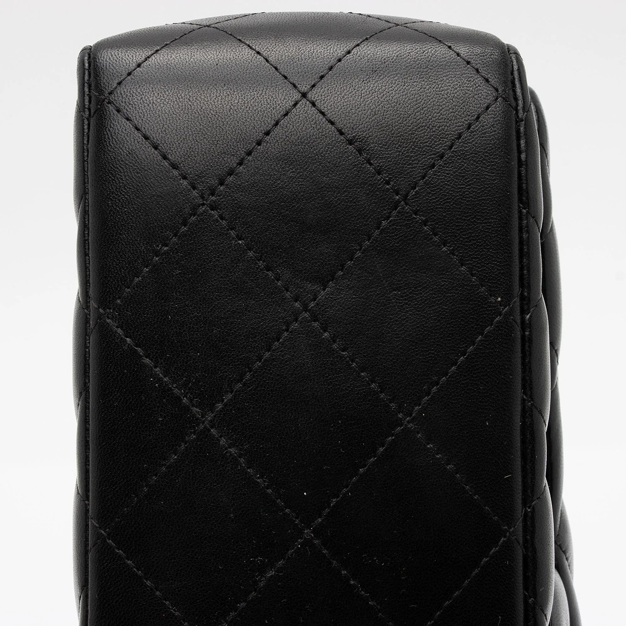 Chanel Lambskin Classic Jumbo Double Flap Bag (SHF-uoXjxo)