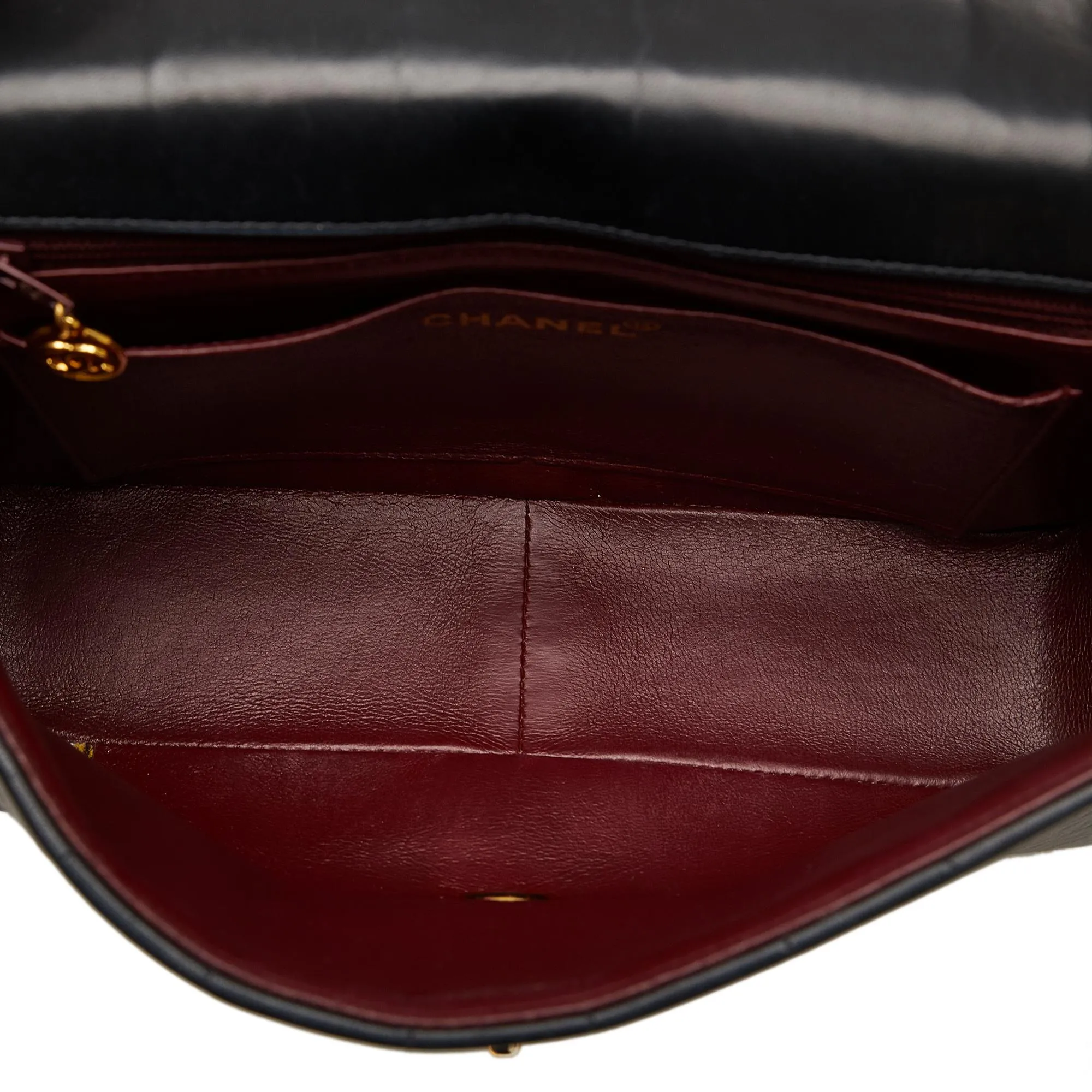 Chanel Lambskin Vertical Border Flap (SHG-yQHgIP)