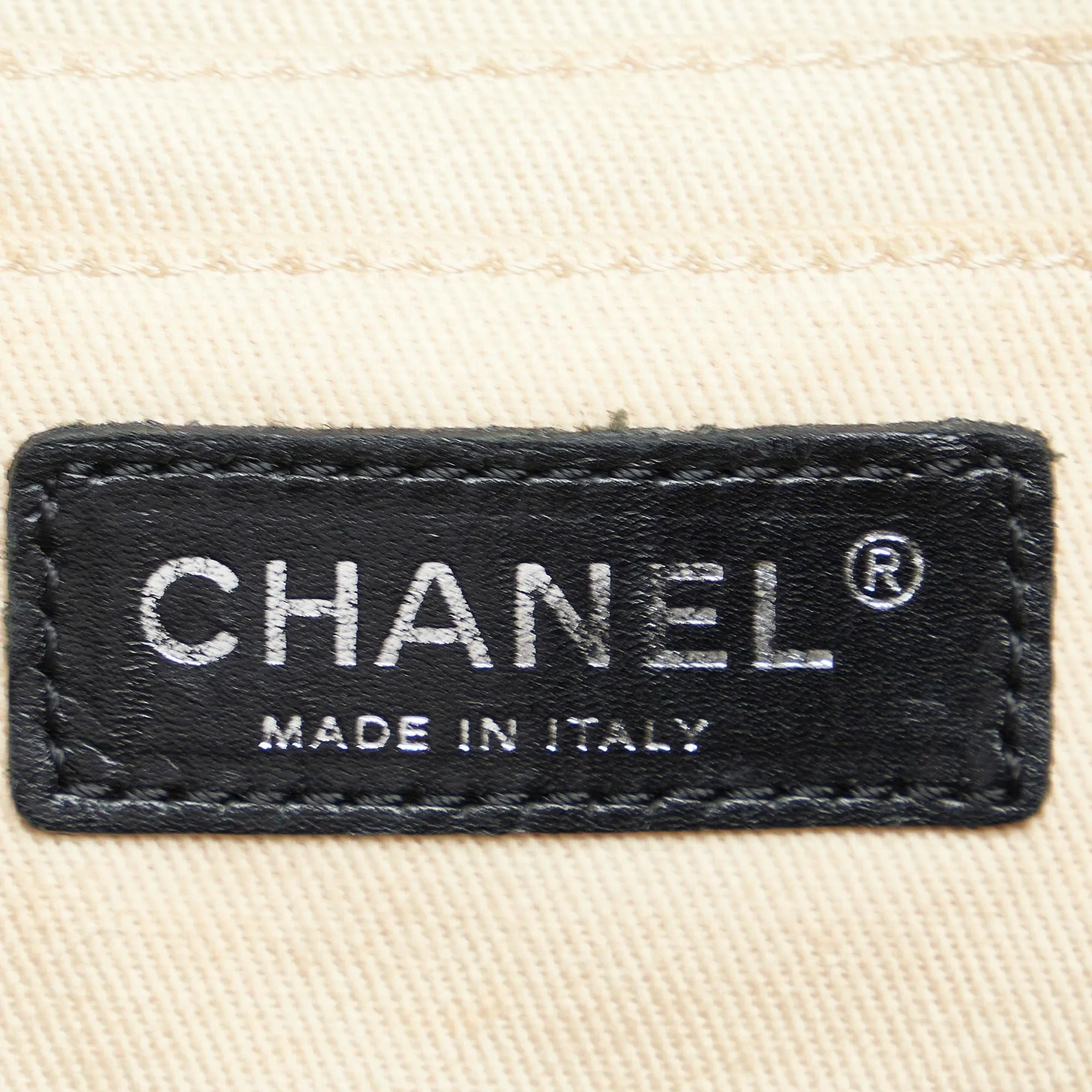 Chanel Le Train Boston (SHG-na2rAm)