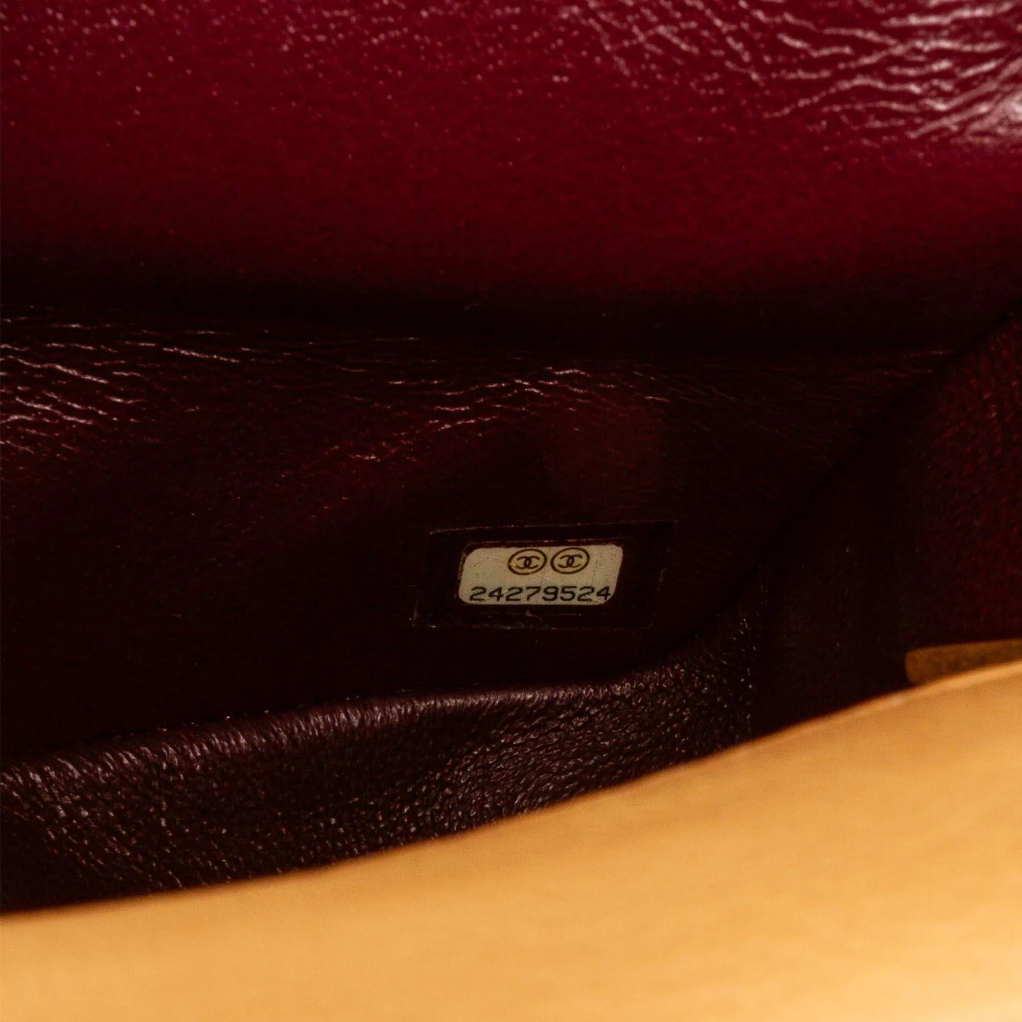 Chanel Medium Classic Lambskin Metal Edge Shoulder Bag (SHG-0qisTN)