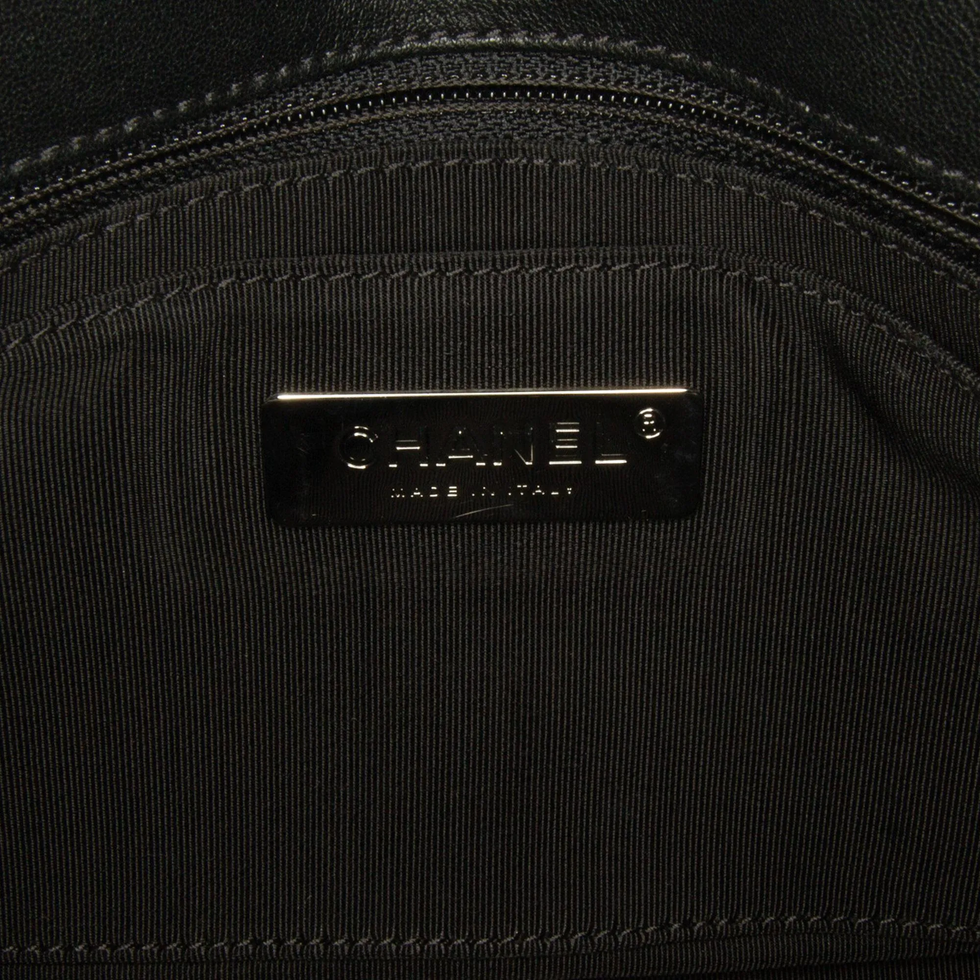 Chanel Quilted Classic Single Flap (SHG-n3i9JL)