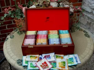 Classic Tea Chest Large (Velvet lined)