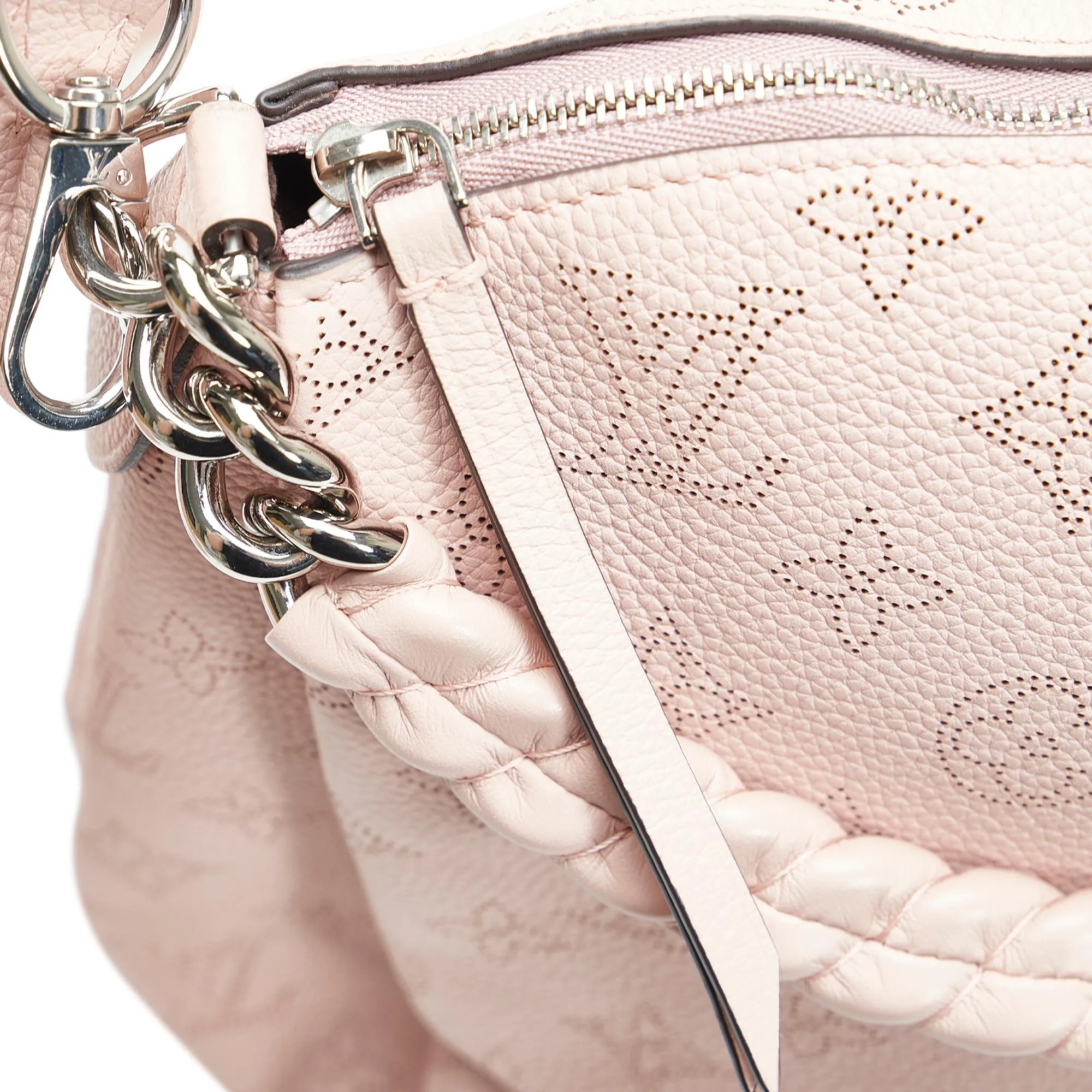 Louis Vuitton Monogram Mahina Babylone Chain BB (SHG-GUzqwC)