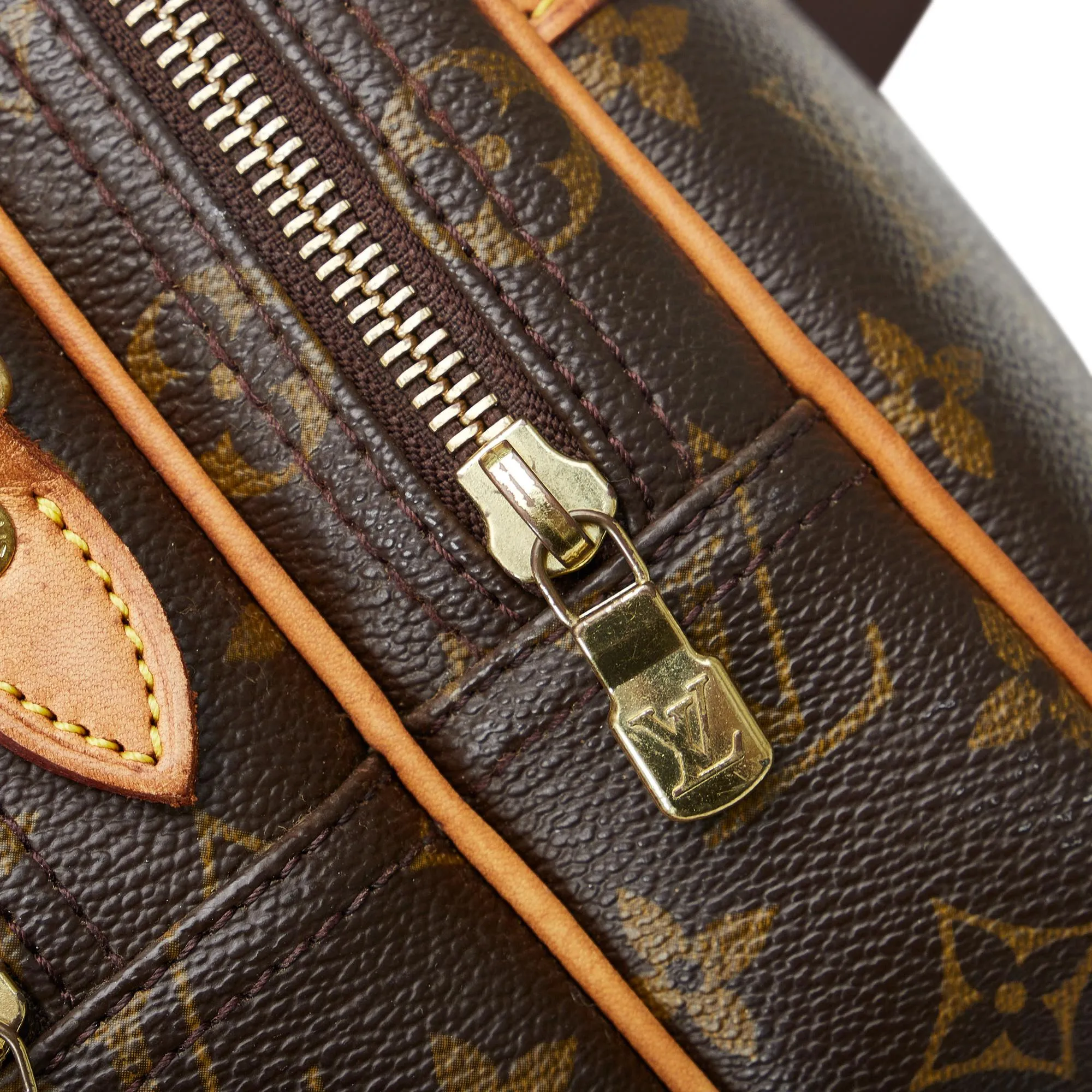 Louis Vuitton Monogram Reporter PM (SHG-lAzVLH)