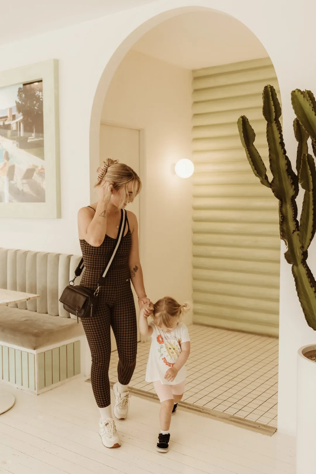 OiOi Playground Cross Body - Jet