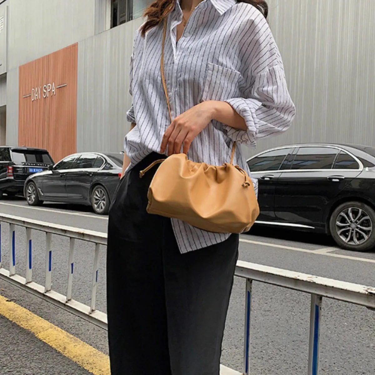 Simple and Elegant Pleated Clutch Cross-body Shoulder Bag