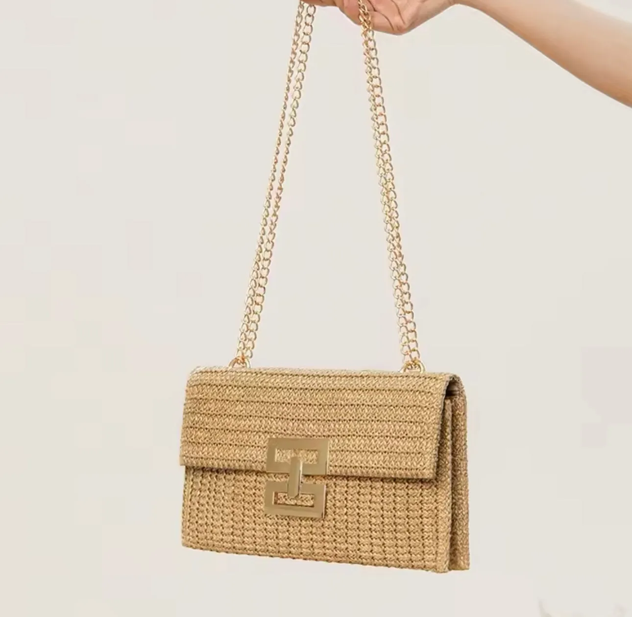 Straw Clutch Bag Stela with Chain