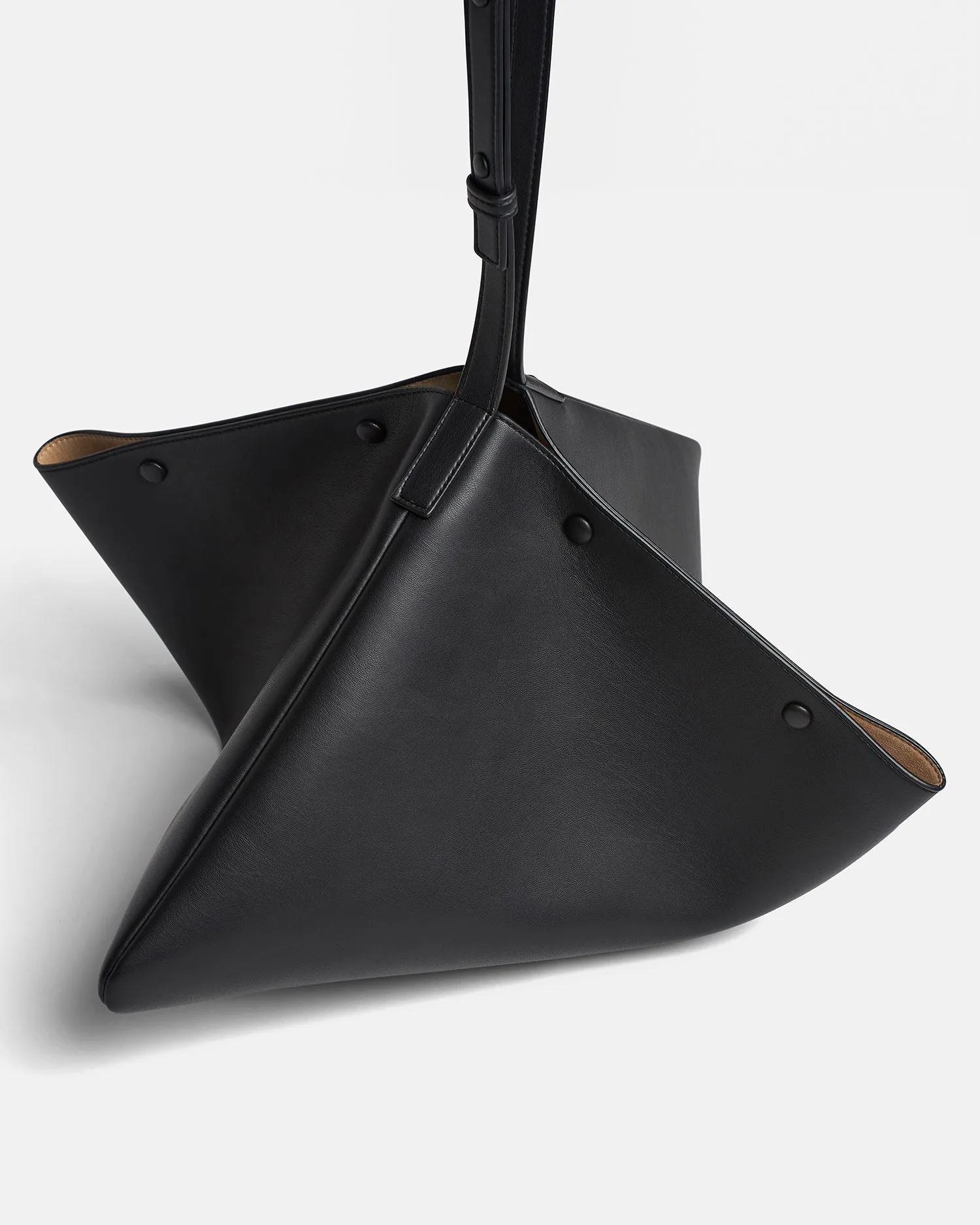 The Square Bag Oversized - Alt-Nappa Bag - Black