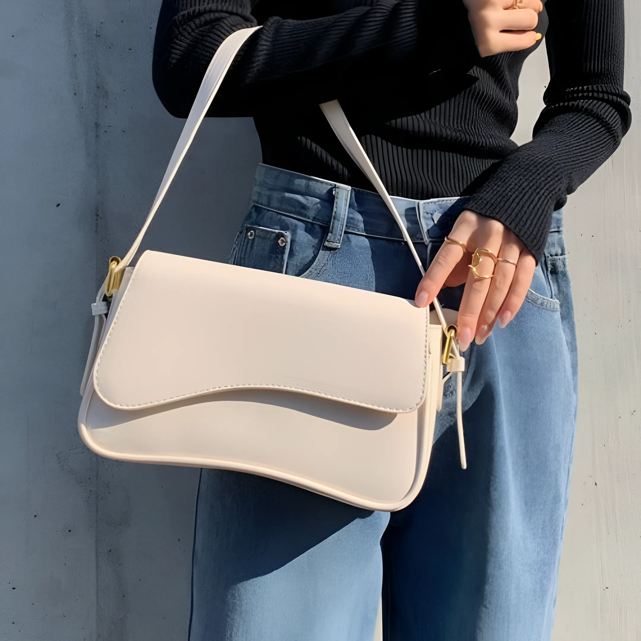 The Yennie Shoulder Bag