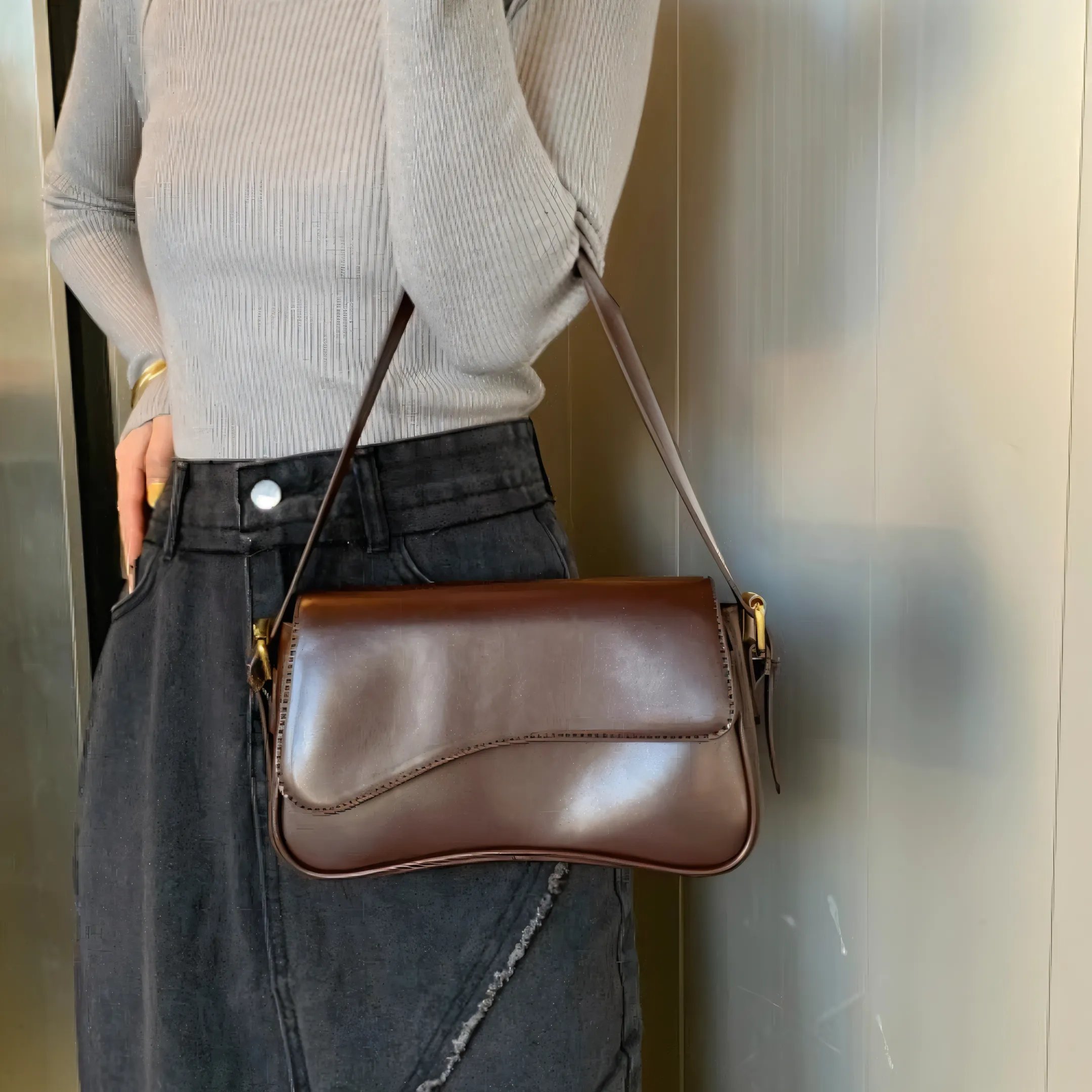 The Yennie Shoulder Bag